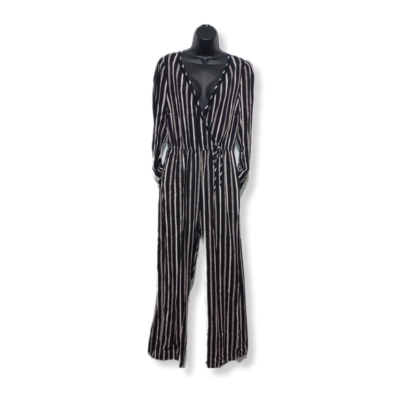 🌿 Xhilaration Striped Wide-Leg Jumpsuit – Keyhole Neck & Pockets - Picture 3 of 5